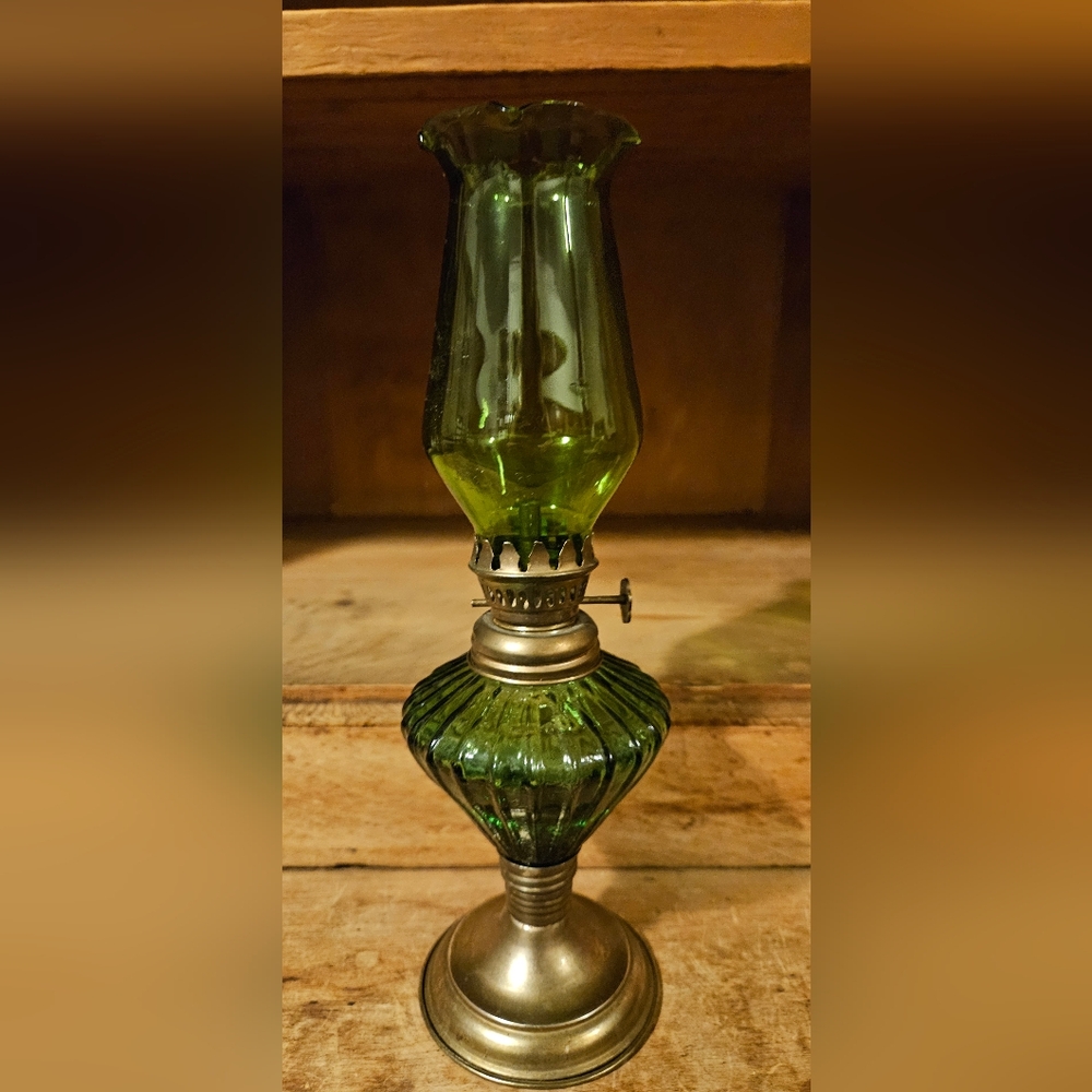 Vintage Small Emerald Green Glass Oil Lamp
